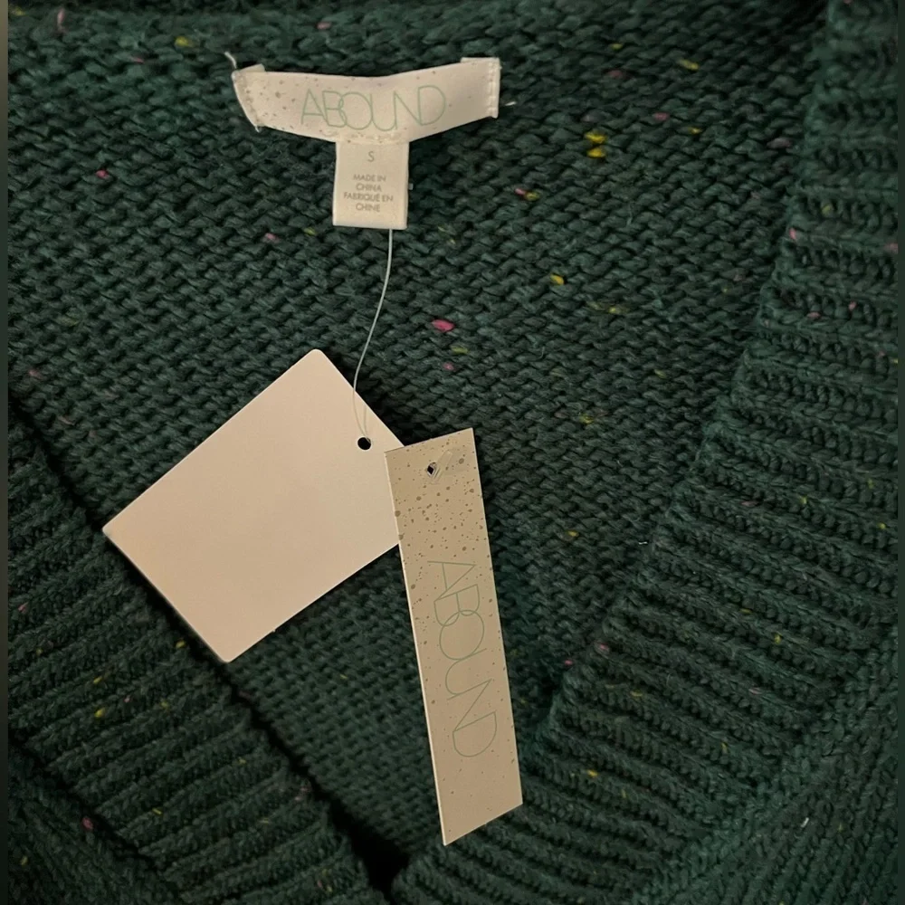 Abound Sweater - Picture 3 of 6